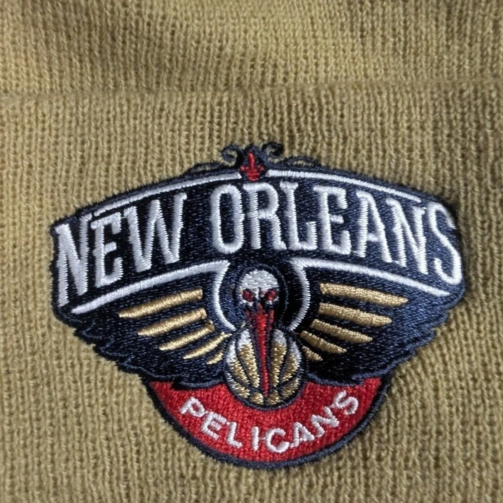 New Orleans Pelicans Adidas Knit Beanie‎ Hat Tan One Size Fits All NBA - Picture 2 of 7